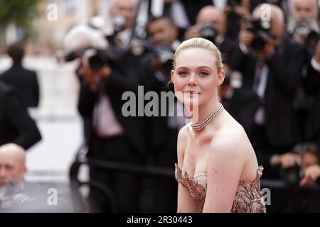 Cannes, France.16 mai 2023. Elle Fanning assiste à la cérémonie d'ouverture du 76ème Festival de Cannes, en France Banque D'Images