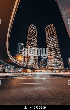 Cityscape at night de Shanghai, Chine Banque D'Images