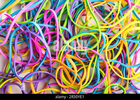 Nombreux élastiques colorés. Le gros plan. Banque D'Images