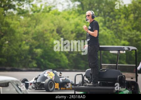 Courses de voitures d'époque pendant le Vintage Racing Group 500 2019. Banque D'Images