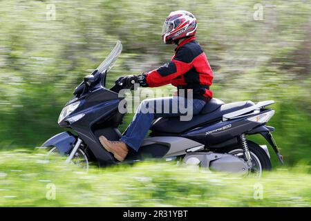 Scooter Kymco Xciting 500 Banque D'Images