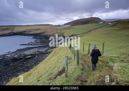 senda al castillo de Duntulm, costa norte de Trotternish, isla de Skye, Highlands, Escocia, Reino ONUDI. Banque D'Images