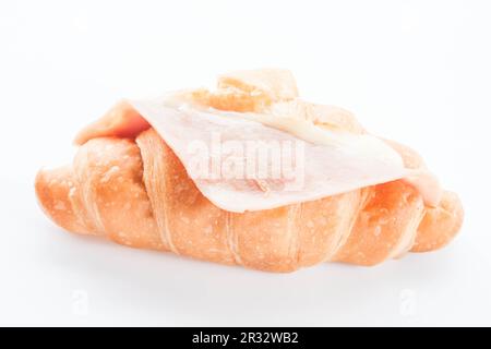 Croissant jambon fromage isolé sur fond blanc Banque D'Images