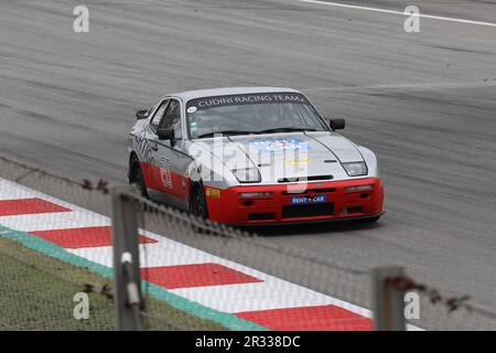 1989 Porsche 944 S2 dans les 6 heures de Barcelone Trophée Paco Godia le 21/5/2023 au circuit de Catalogne, Barcelone, Espagne Banque D'Images