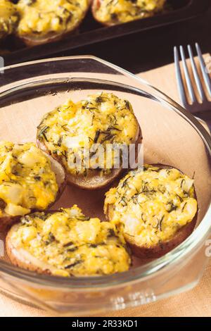 Pommes de terre farcies au four Banque D'Images