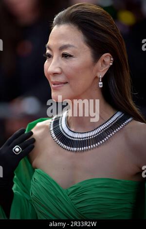 Cannes, France. 21st mai 2023. CANNES, FRANCE - 21 MAI : Michelle Yeoh assiste au tapis rouge « Fireside (le jeu de la Reine) » lors du festival annuel de Cannes 76th au Palais des Festivals sur 21 mai 2023 à Cannes, France. Credit: dpa/Alay Live News Banque D'Images