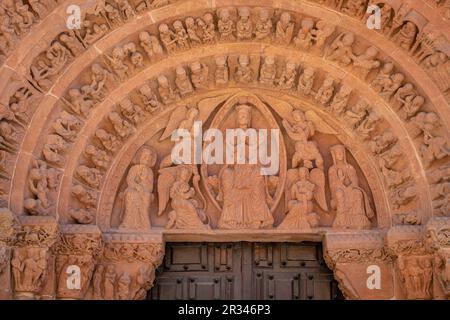 Trinité-patenitas en la portada, Iglesia de Santo Domingo, Románico, siglo XII, Soria, Comunidad Autónoma de Castilla, l'Espagne, l'Europe. Banque D'Images