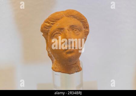 Cabeza de muñeca, Museo-Centro de interpretación del Parque Arqueológico de Saelices Segóbriga,, Cuenca, Castille-La Manche, Espagne. Banque D'Images