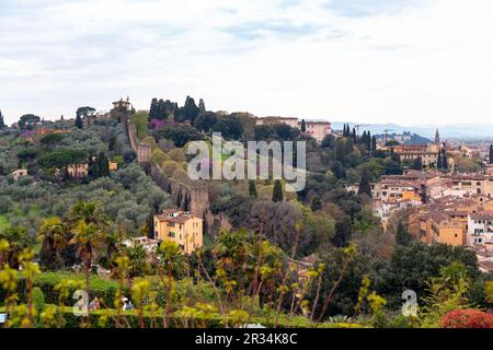 Vue panoramique sur Florence depuis les Rose Gardens, Giardini delle Rose, Toscane, Italie Banque D'Images