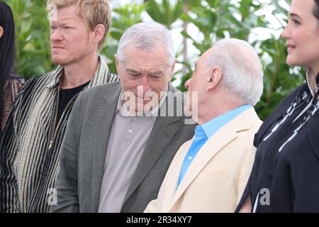 Cannes, France. 22nd mai 2023. CANNES, FRANCE - 21 MAI : Robert de Niro, directeur Martin Scorsese, participe au photocall « les meurtriers de la Lune des fleurs » lors du festival annuel de Cannes 76th au Palais des Festivals sur 21 mai 2023 à Cannes, France. Crédit : Imagespace/Alamy Live News Banque D'Images