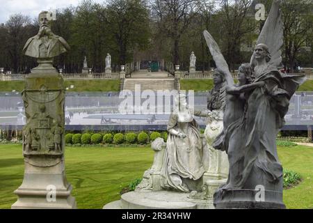 Les Jardins du Luxembourg (jardin du Luxembourg) sont les magnifiques jardins français du Palais du Luxembourg, à Paris Banque D'Images