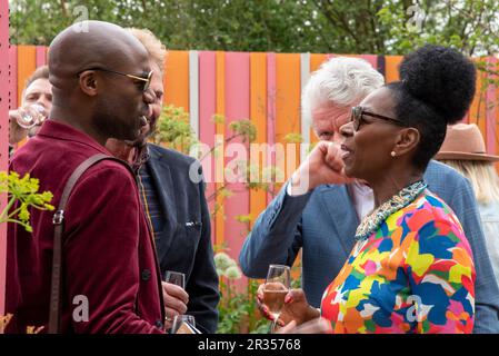 RHS Chelsea Flower Show 2023, RHS et Eastern Eye Garden of Unity, Ore Oduba, Baronne Floella Benjamin Banque D'Images