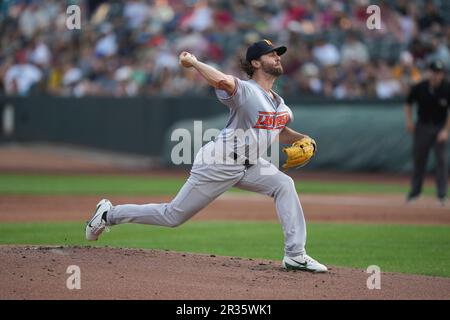 Salt Lake UT, États-Unis. 20th mai 2023. Bryce Conley (14) lance un terrain pendant le match avec les aviateurs de Las Vegas et les abeilles de Salt Lake qui se tiennent à Smiths Field, dans Salt Lake UT. David Seelig/Cal Sport Medi. Crédit : csm/Alay Live News Banque D'Images