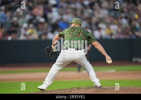 Salt Lake UT, États-Unis. 20th mai 2023. Jonathan Holder (24) lance un terrain pendant le match avec les aviateurs de Las Vegas et les abeilles de Salt Lake tenues à Smiths Field, dans Salt Lake UT. David Seelig/Cal Sport Medi. Crédit : csm/Alay Live News Banque D'Images