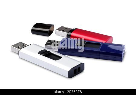 Différents lecteurs flash usb sur fond blanc Banque D'Images