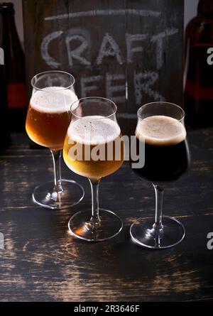 Trois types de bière en verres Banque D'Images