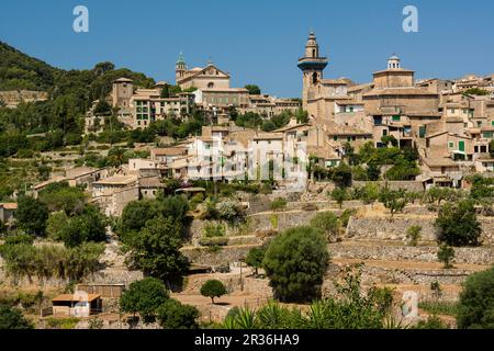 iglesia parroquial de Sant Bartomeu, documentada por primera vez en el año 1236, su nombre inicial mar de Santa María de Valldemossa, Valldemossa, sierra de tramuntana, Mallorca, Iles baléares, espagne, europe. Banque D'Images