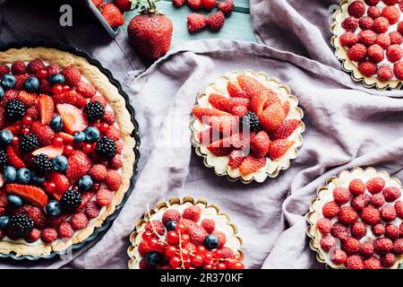 Tartes aux baies diverses Banque D'Images