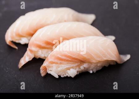 Tai nigiri sushi Banque D'Images