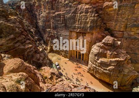 Vue sur El Khazneh, le trésor de Petra, Jordanie Banque D'Images