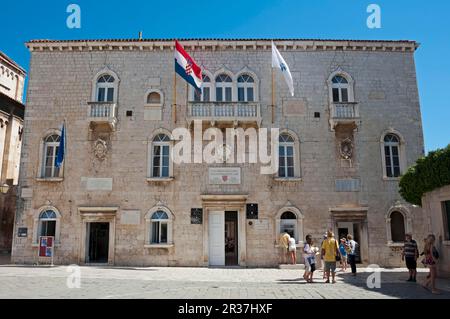 Hôtel de ville, Vieille ville, Trogir, Split-Dalmatie, Croatie, Trau Banque D'Images