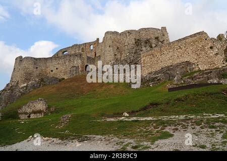 Spissky Hrad ou Vue du château de Spis en Slovaquie Banque D'Images