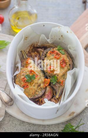 Aubergines farcies de menthe Banque D'Images