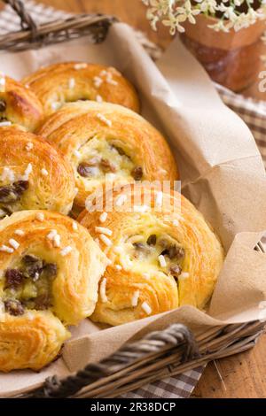 Douleur aux raisins secs avec des pointes de sucre Banque D'Images