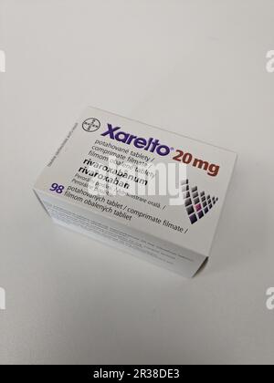 Prague, République tchèque-5 mai 2024:boîte de XARELTO de BAYER avec RIVAROXABAN substance active, utilisé pour la prévention et le traitement des caillots sanguins Banque D'Images