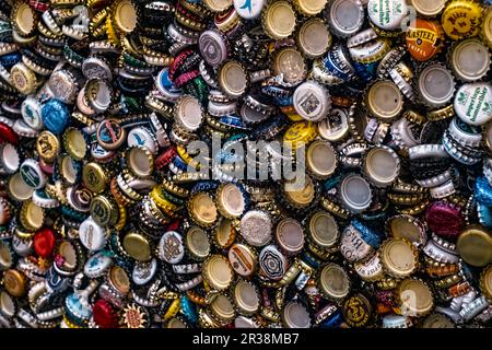 Des capsules de bouteilles de bière Banque D'Images