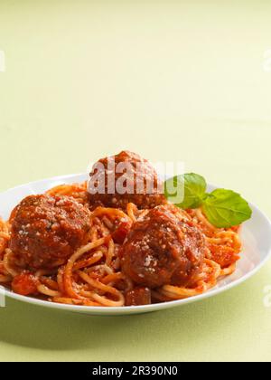 Spaghetti aux Boulettes de viande Banque D'Images