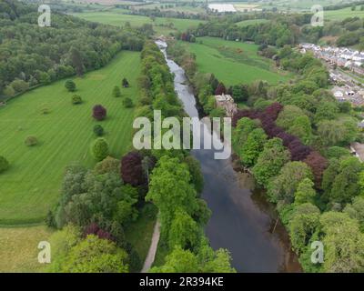 La rivière eden près du village d'Armathwaite à cumbria Banque D'Images