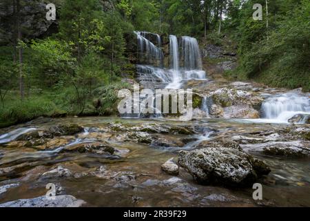 Les chutes de WeiÃŸbach près d'Inzell Banque D'Images
