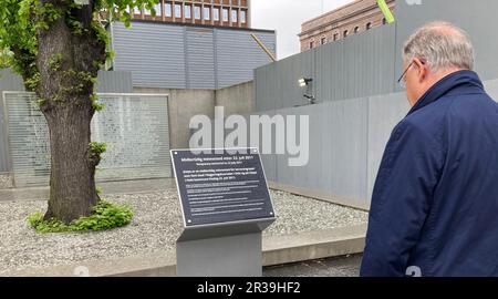 Oslo, Norvège. 23rd mai 2023. Lors de son voyage en Norvège, le ministre de la Basse-Saxe, le président Stephan Weil (SPD), visitera le mémorial des attaques terroristes dans le district gouvernemental d'Oslo. Le terroriste de droite Anders Behring Breivik a tué au total 77 personnes dans le quartier du gouvernement d'Oslo et sur l'île d'Utøya sur 22 juillet 2011. Credit: Marc Niedzolka/dpa/Alamy Live News Banque D'Images