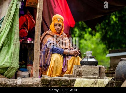 Femme guerrier sikh en robe traditionnelle. Photo rare. Banque D'Images