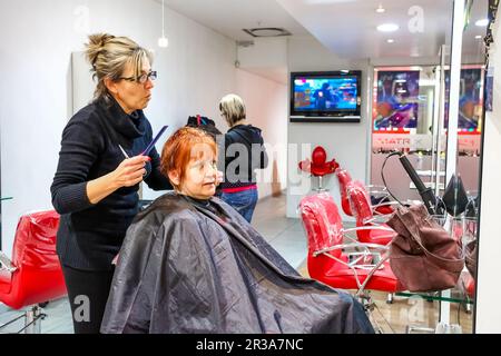 Intérieur d'un salon de beauté dans un centre commercial Banque D'Images