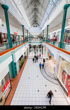 Intérieur de la galerie marchande Alberton City Mall à Johannesburg Banque D'Images