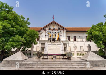 Monument aux trois rois, Skulptur der Könige Mengrai, Ramkamhaeng und Ngam Muang, Gründerväter Chiang Mais, Thaïlande, Asie | Monument aux trois rois wi Banque D'Images