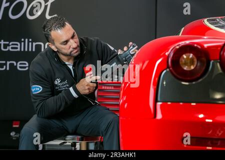 Des détails de véhicules automobiles professionnels sont faits pour les voitures de sport de luxe Banque D'Images