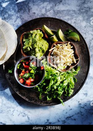 Plats mexicains pour faire les fajitas Banque D'Images