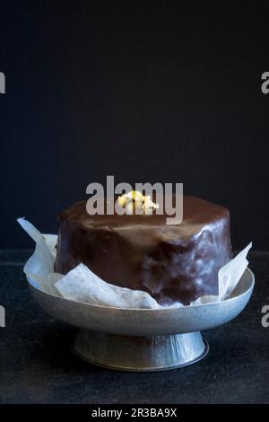 Un mini gâteau au chocolat Banque D'Images