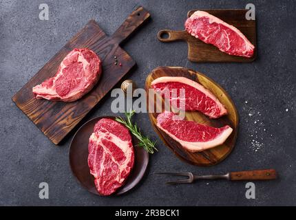 Vue de dessus variété de steaks de bœuf frais Black Angus Prime Banque D'Images