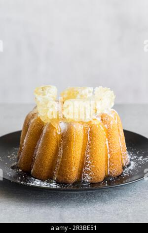 Gâteau au citron et à la vanille avec nid d'abeille Banque D'Images