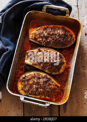 Aubergines farcies de menthe Banque D'Images