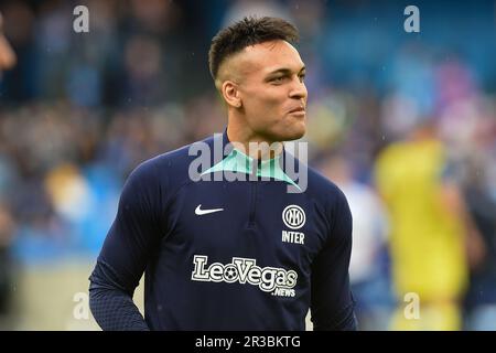 Naples, Italie. 21 mai 2023. Lautaro Martinez du FC Internazionale se réchauffe avant le Serie Un match entre SSC Napoli et FC Internazionale à Stadi Banque D'Images