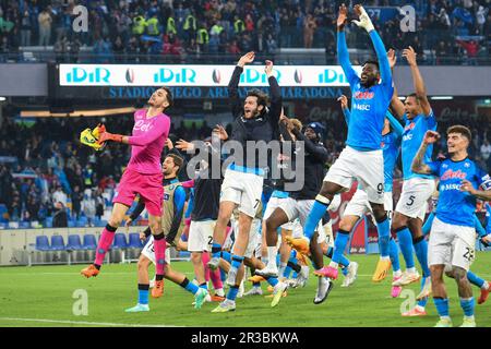 Naples, Italie. 21 mai 2023. Les joueurs de SSC Napoli célèbrent à la fin de la série Un match entre SSC Napoli et FC Internazionale au Stadio Diego Banque D'Images