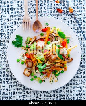 Légumes sautés avec tofu Banque D'Images