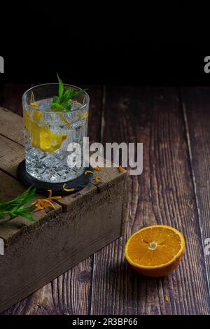 Gin tonique et orange Banque D'Images