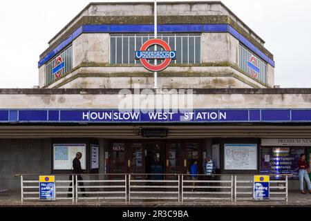 Hounslow West Station Building Banque D'Images