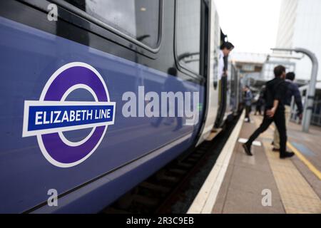 Vue générale sur les personnes voyageant sur la ligne Elizabeth Banque D'Images